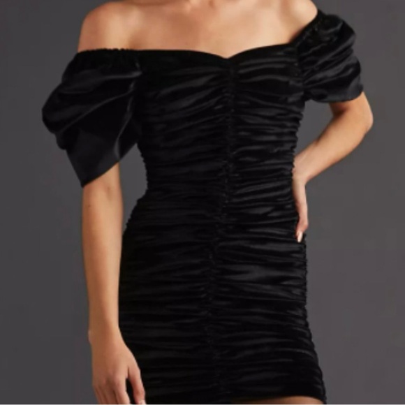 Anthropologie Dresses & Skirts - NEW Hutch / Anthropologie Ruched Puff-Sleeved Velvet Mini Dress Size 8 C7
